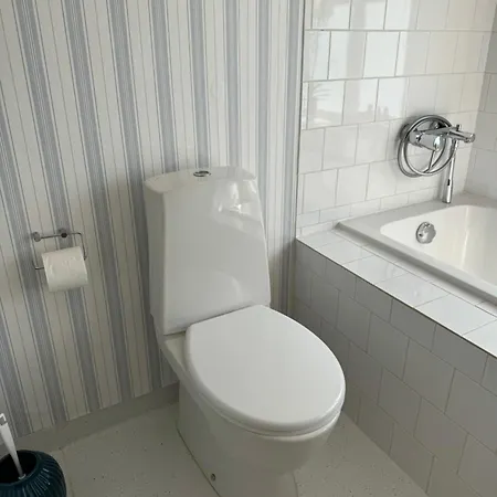 5 Min From The Water's Edge