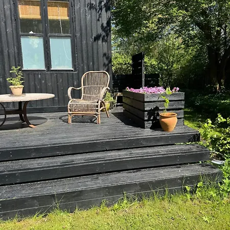 5 Min From The Water's Edge * Strøby Ladeplads