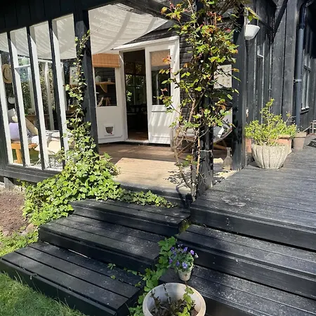 5 Min From The Water's Edge