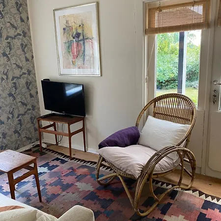 5 Min From The Water's Edge * Strøby Ladeplads