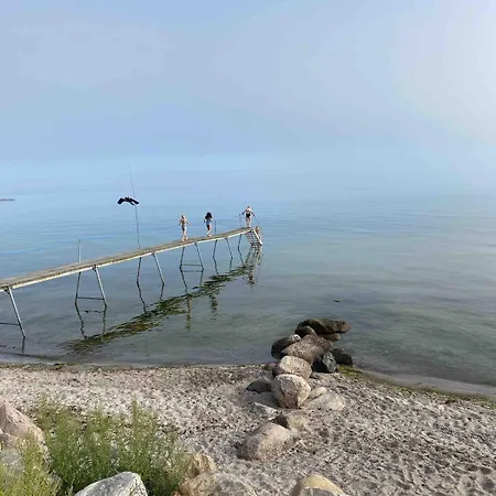 Сasa de vacaciones 5 Min From The Water's Edge *